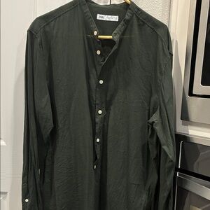 Zara Men's Forest Green Casual Shirt